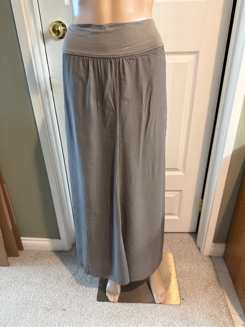 European Culture Italy Maxi Skirt Size  Lagenlook Silk Blend Taupe Quiet Luxury